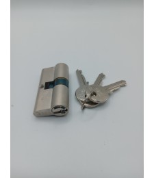 Bombillo ISEO F5 30x30 Llaves Iguales Níquel | Herrajes HE