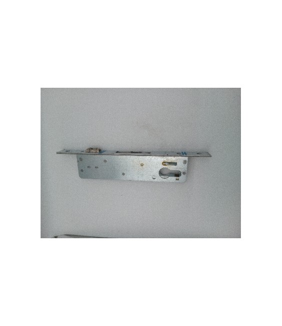 Cargador GSC Pilas Recargables AA/AAA/9V | Herrajes HE