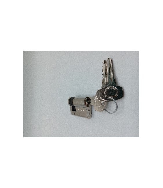 Bombillo Yale Y5030 Leva Larga 30x10 Níquel Llaves Iguales | Herrajes HE