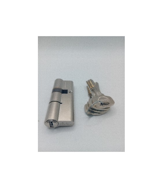 Bombillo Yale 30-50 Seguridad Níquel Leva Larga Llaves Iguales | Herrajes HE