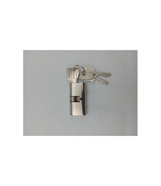 Bombillo MCM RF-14 Niquelado OVN:26-26 Llaves Iguales | Herrajes HE